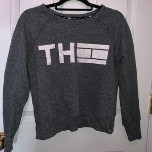 tommy hilfiger crewneck
